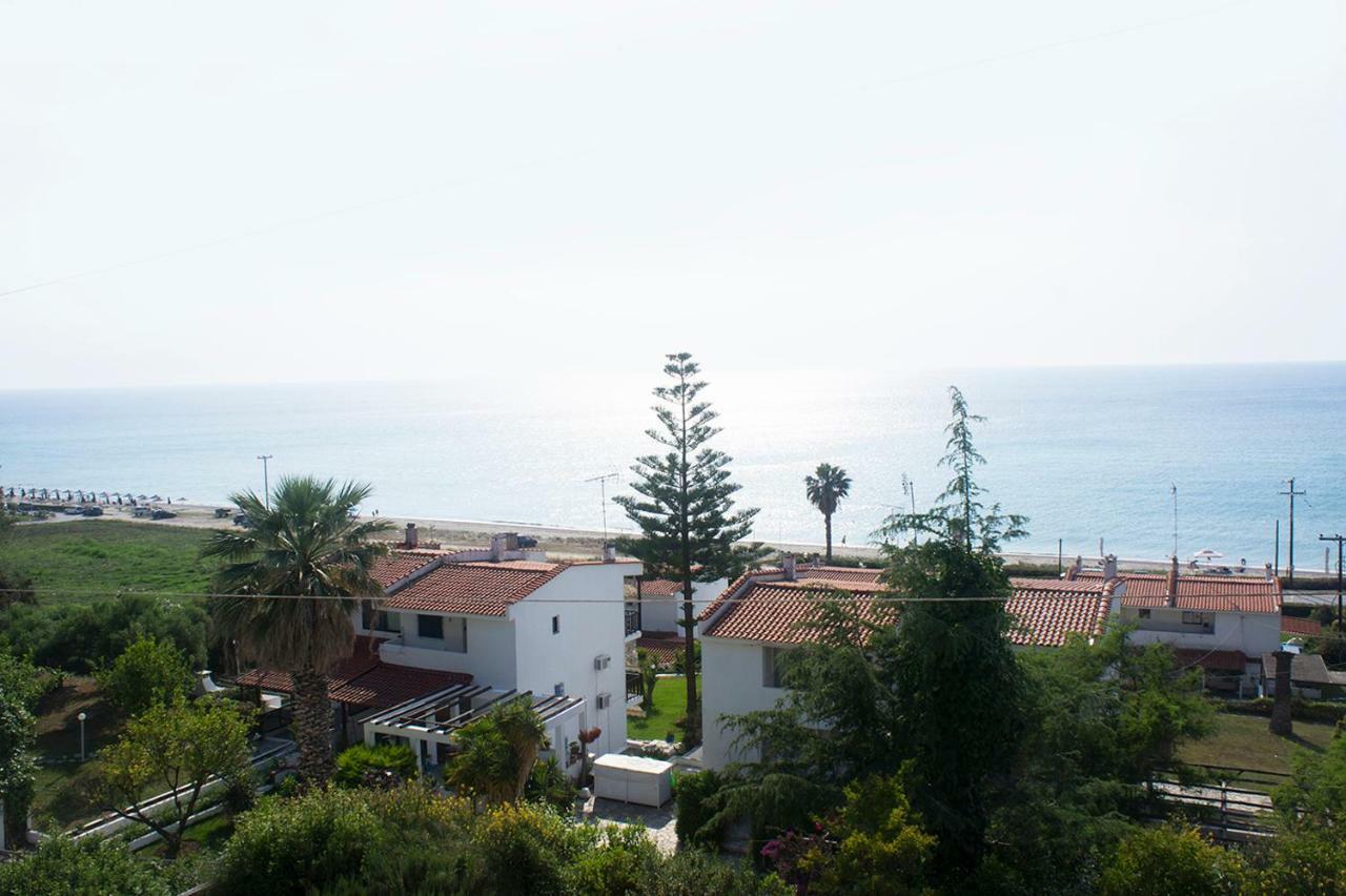 Possidi Aigaiopelagitika 2-Floor Beach House Kalandra Dış mekan fotoğraf